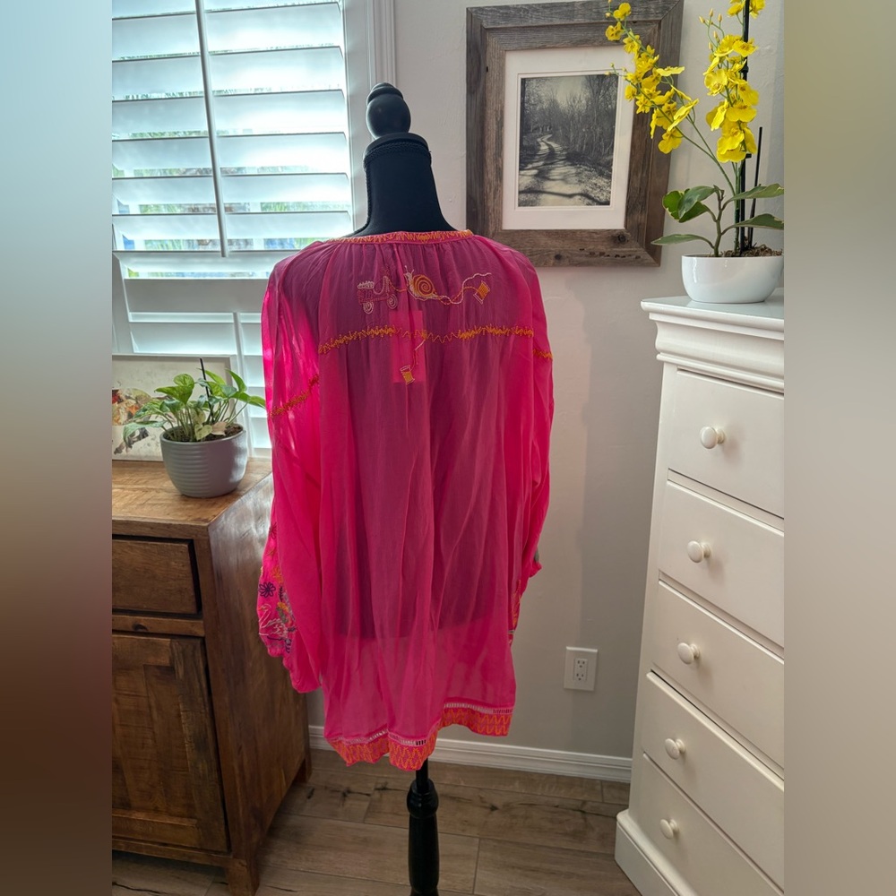 Johnny Was
ZADONIA BLOUSE, 2X - Picture 4 of 11